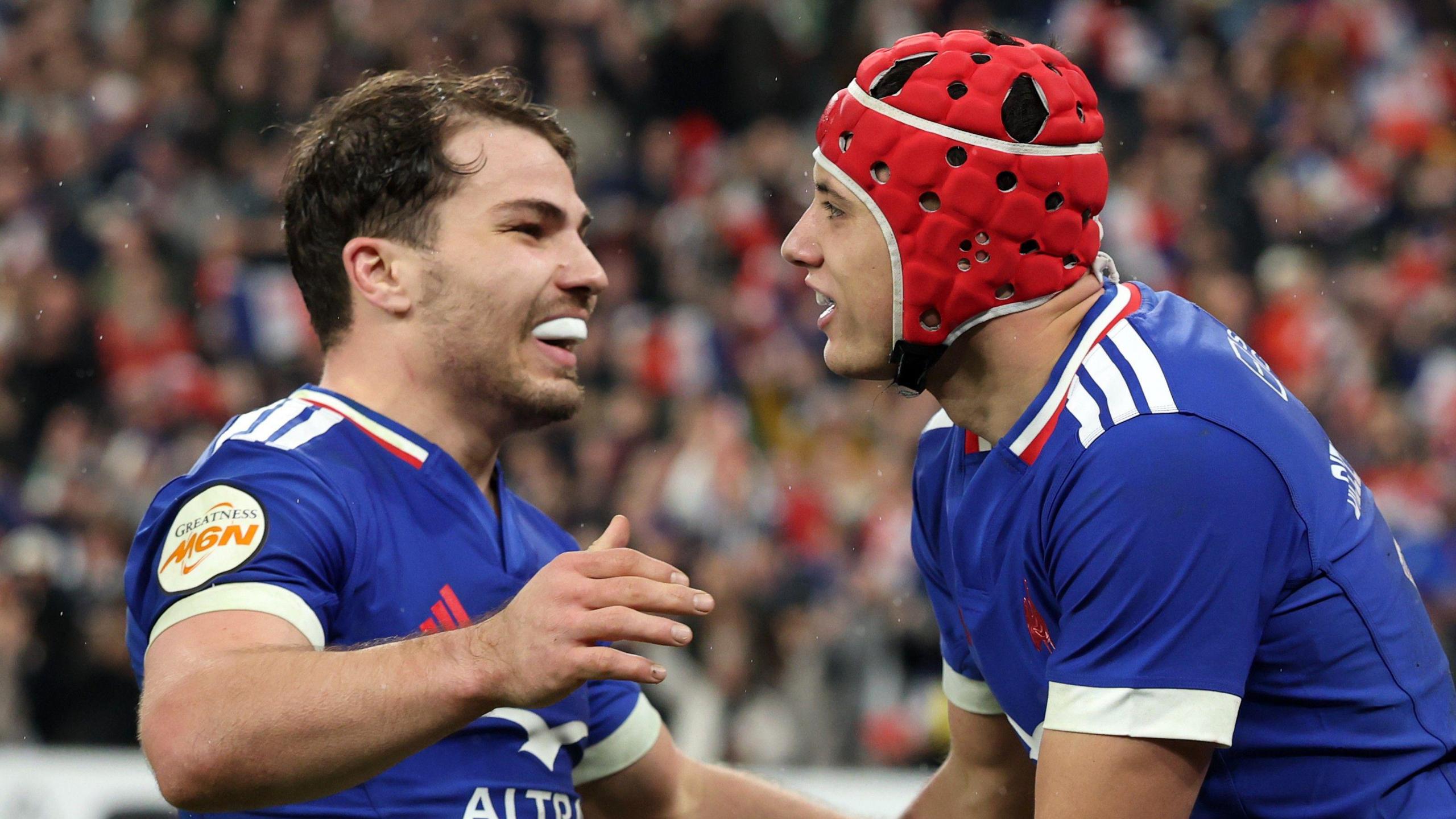 Antoine Dupont and Louis Bielle-Biarrey