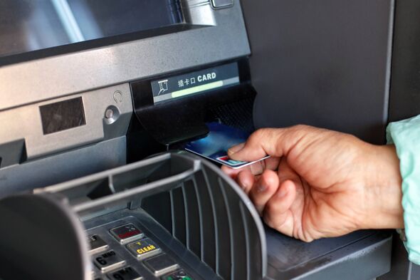 ATM automatic withdrawal ATM automatic withdrawal