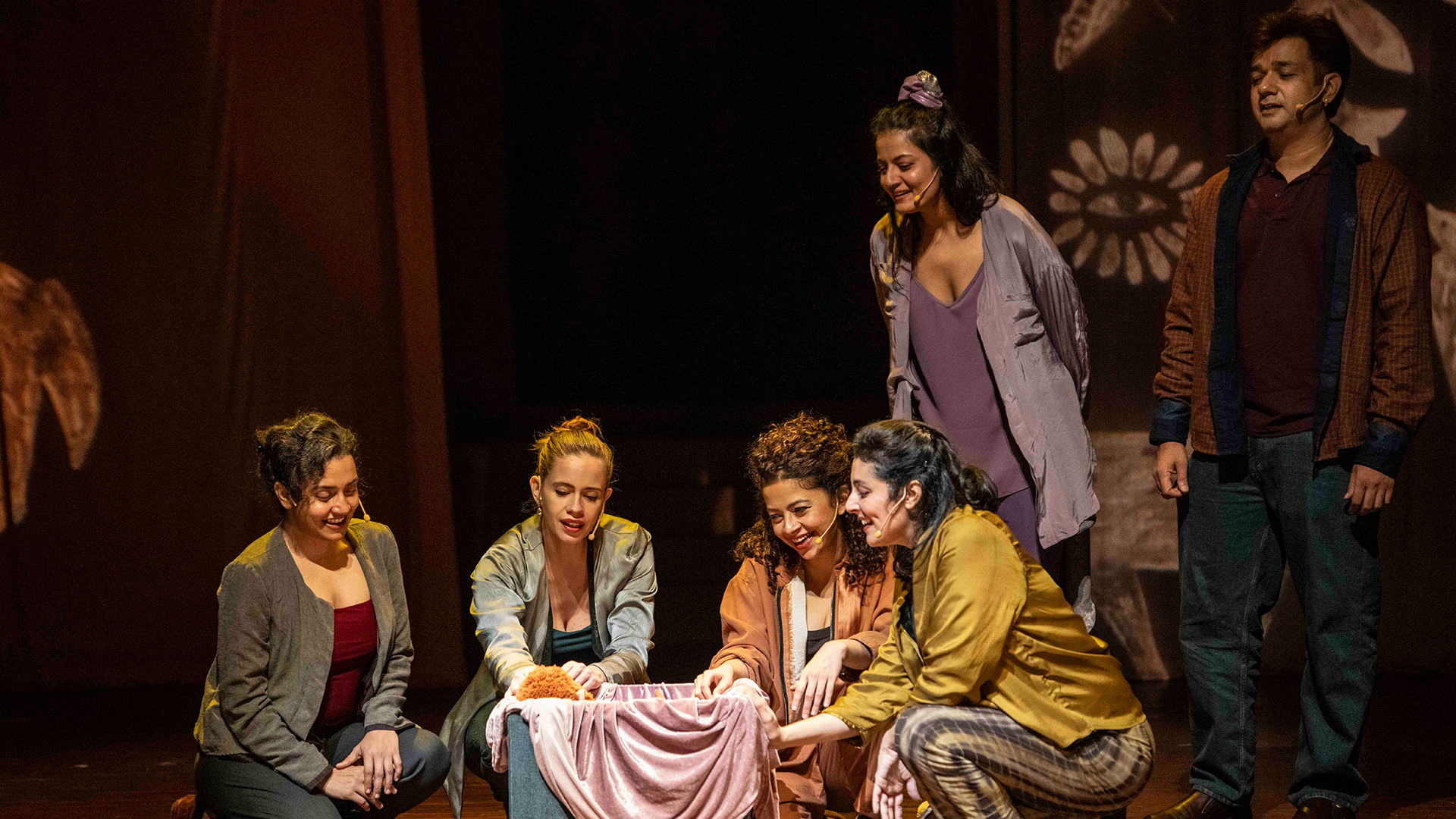 A scene from the play Belly of the Beast